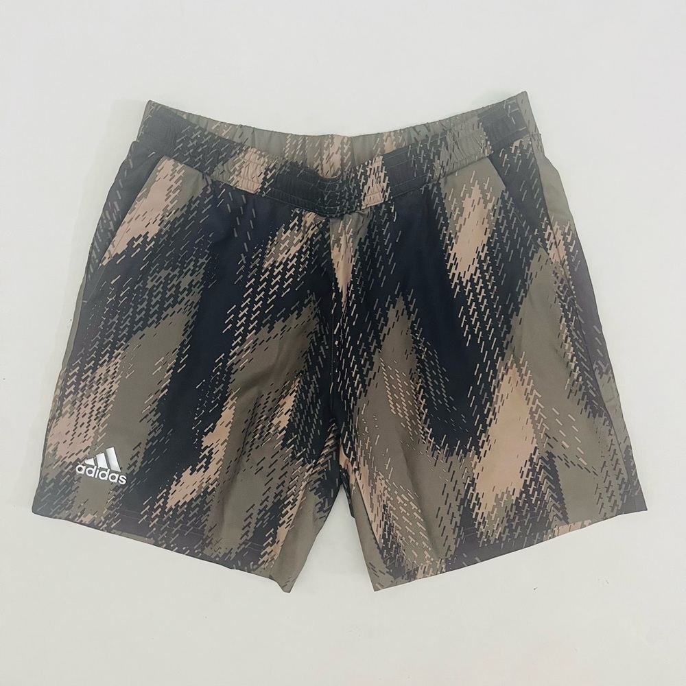 Adidas Primeblue camo Colored men’s shorts size large